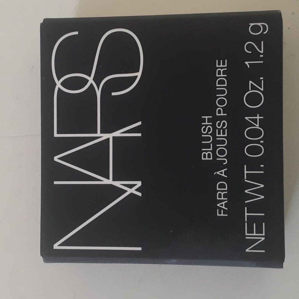 NARS make-up blush Shade ORGASM